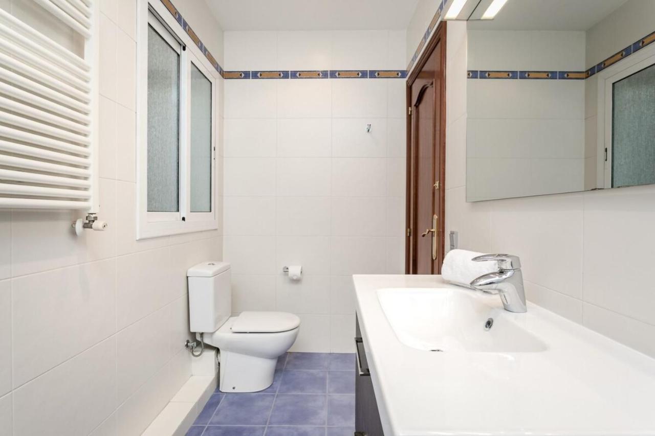 Fantastic 2 Bedroom 5 Minutes By Car From Plaza Catalunya Барселона Экстерьер фото